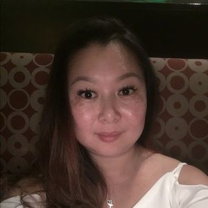 Meet your Posher, Phoebe